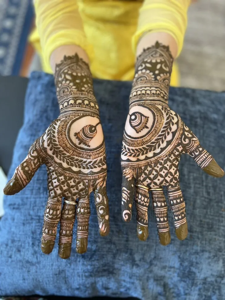 Henna mehandi loli